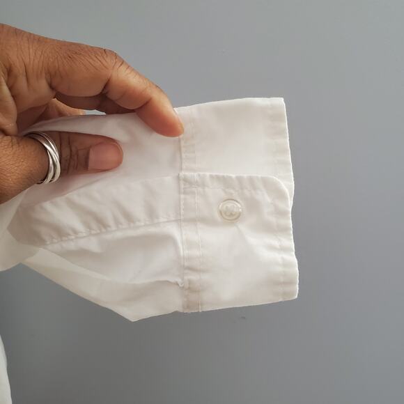 Old Navy The Classic Shirt Women's White Button Down Shirt Size L - Picture 4 of 6